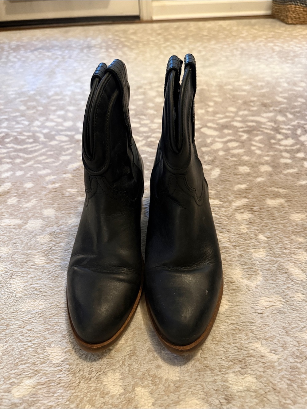 dingo Black Leather Western Ankle Booties